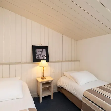 Les Minutias Village Holiday home