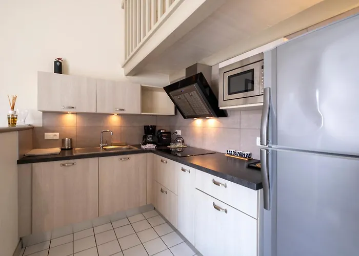 Les Minutias Village